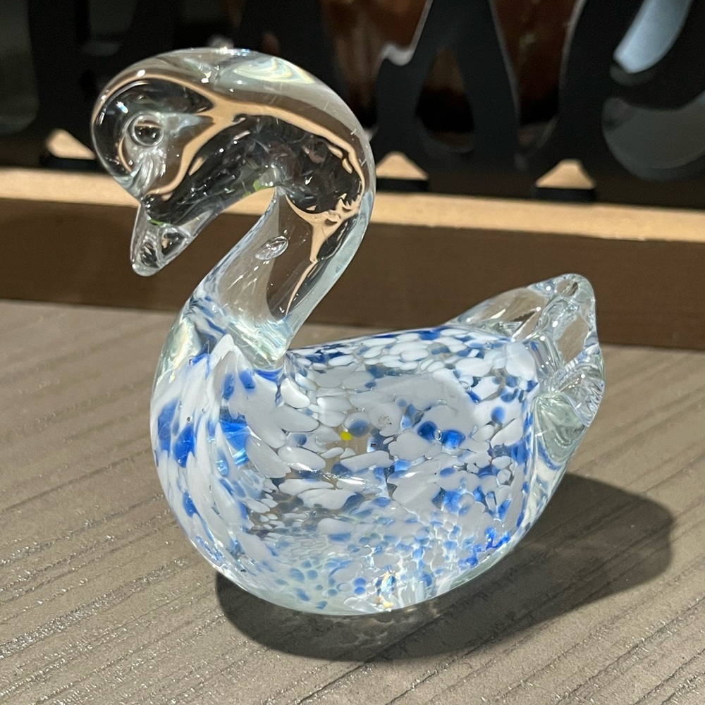 Swan Blue White Glass Swan
Paperweight With One yellow Spot
Rare Find 2.5"×3"